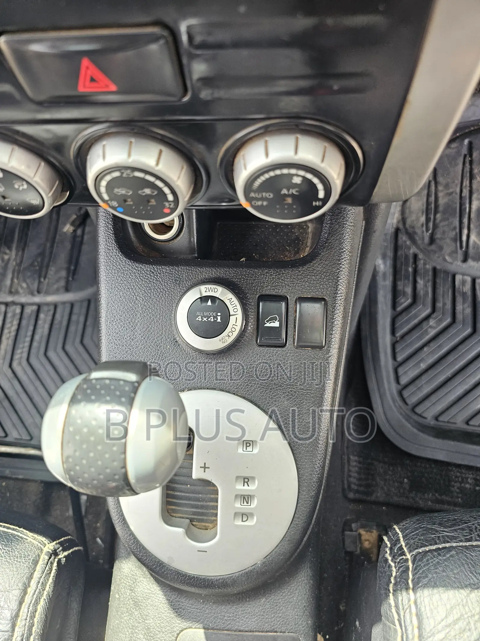 Nissan X-Trail 2012 Silver