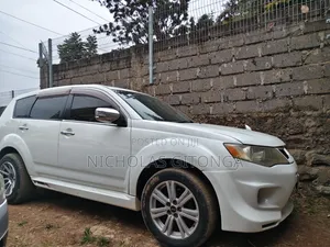 Mitsubishi Outlander 2009 White