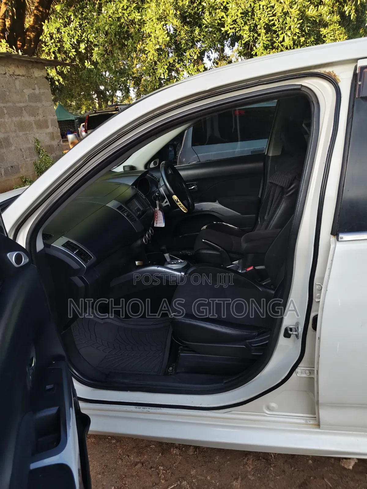 Mitsubishi Outlander 2009 White