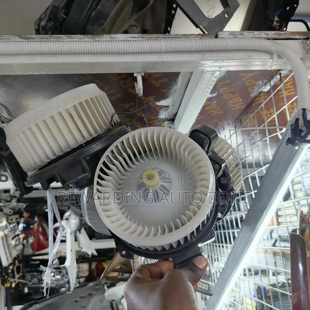 Prado 160 Blowers - main view