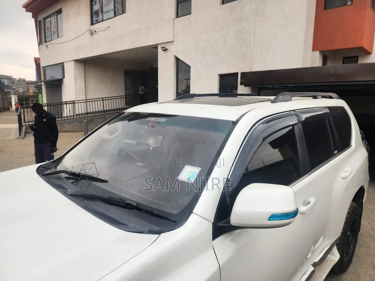 Toyota Land Cruiser Prado 2011 White