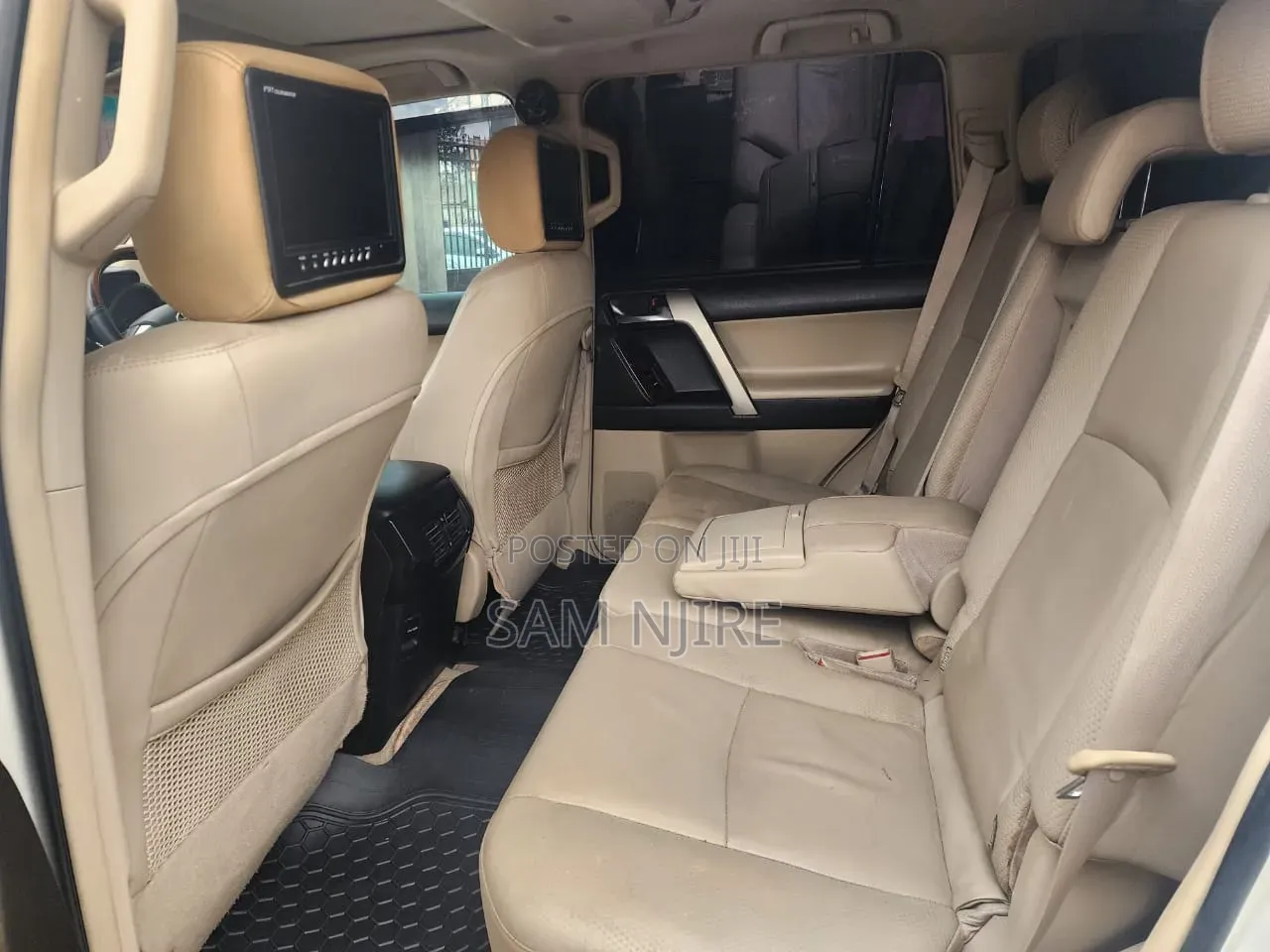 Toyota Land Cruiser Prado 2011 White