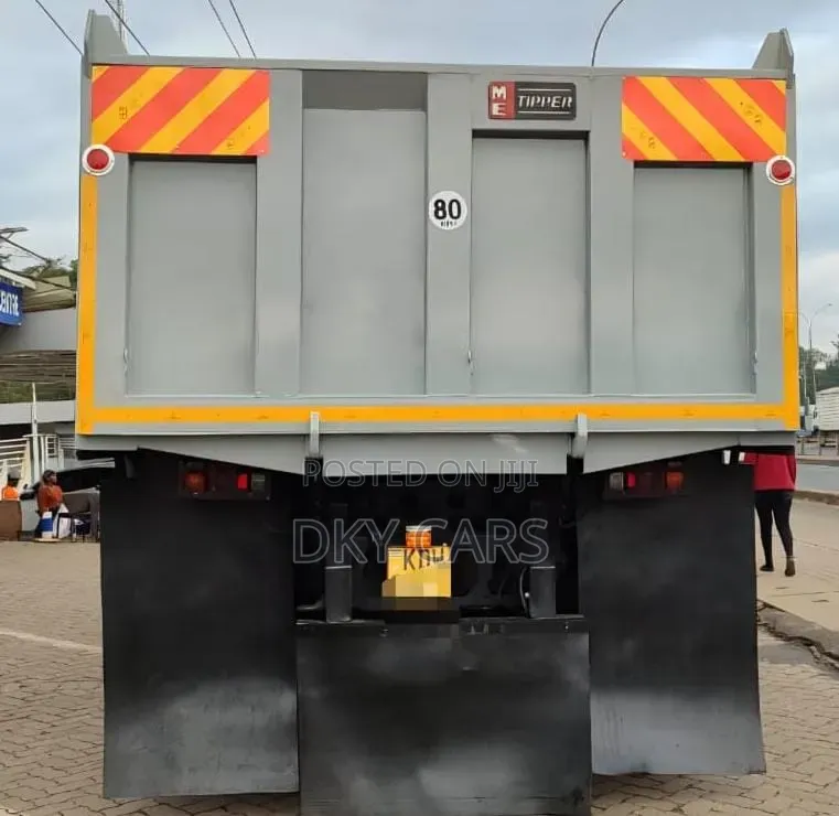 Isuzu FVZ Blue Power Tipper 2025