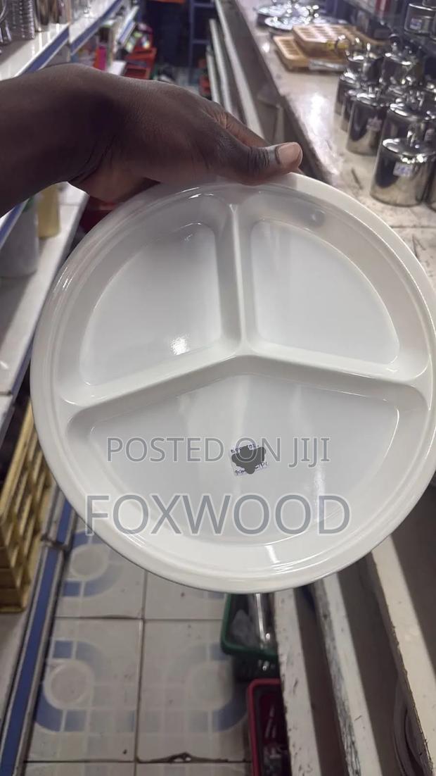 Melamine Partition Plate – 3 Compartments