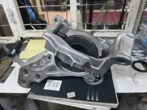 Mazda Axella RHS Engine Mount