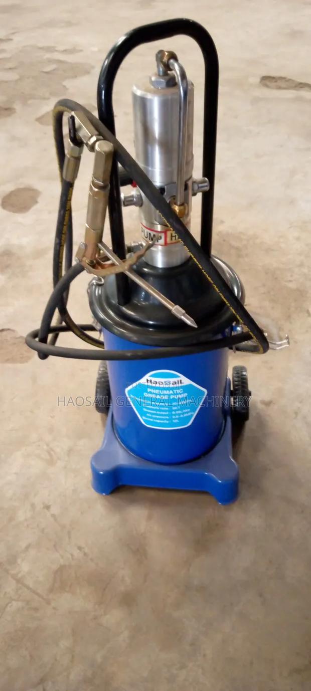 Greasing Machine - thumbnail 3
