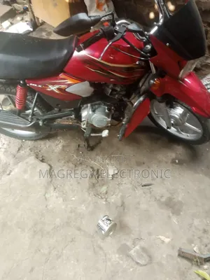 TVS HLX Plus ES 2023 Red