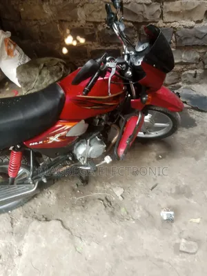 TVS HLX Plus ES 2023 Red