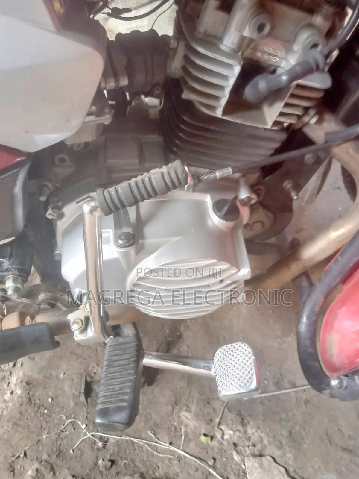 TVS HLX Plus ES 2023 Red