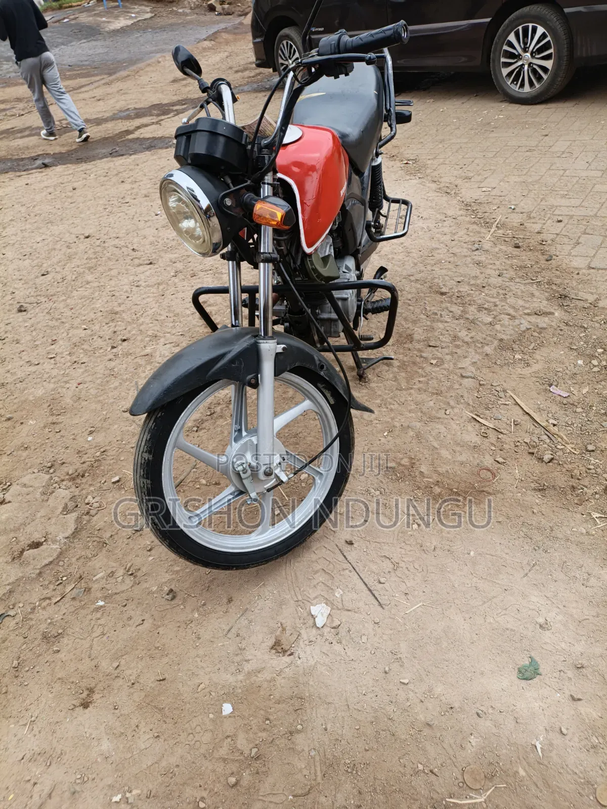 Honda CB 2023 Red