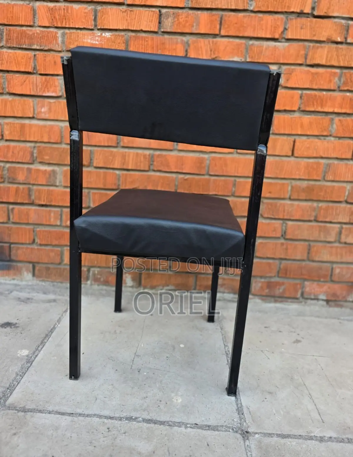 Office Chair : Cushioned Office Visitor Chair