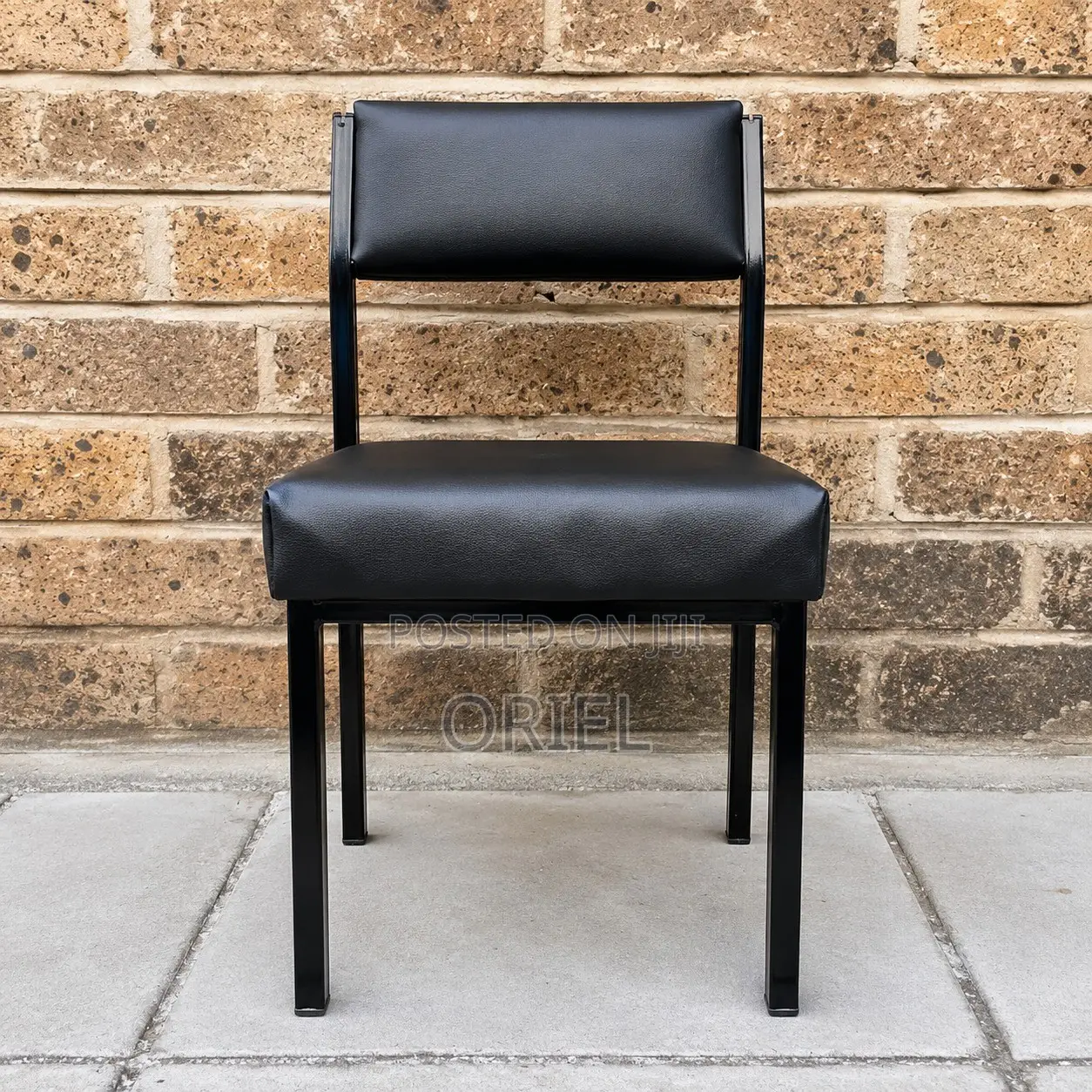 Office Chair : Cushioned Office Visitor Chair