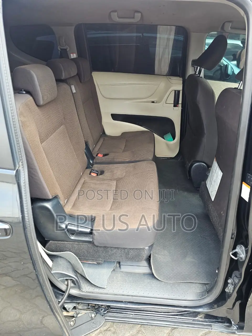 Toyota Sienta 2017 Black