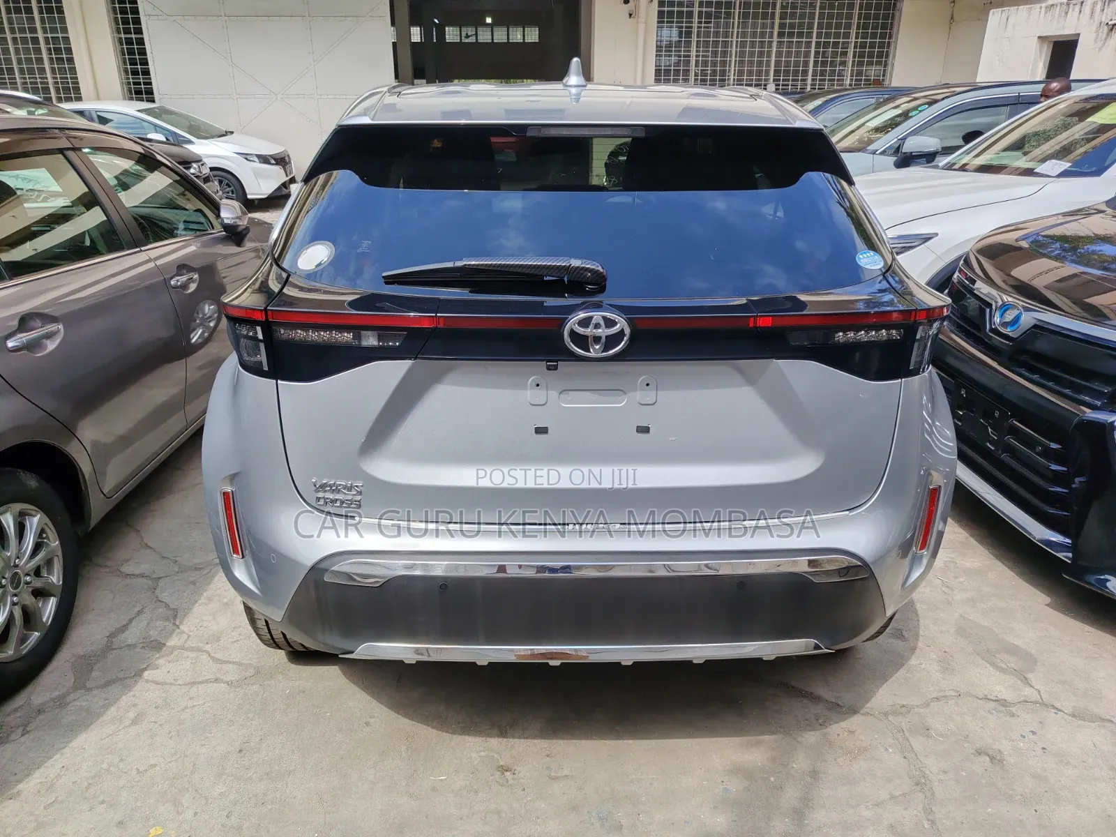 Toyota Yaris 2020 Silver