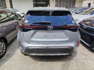 Toyota Yaris 2020 Silver
