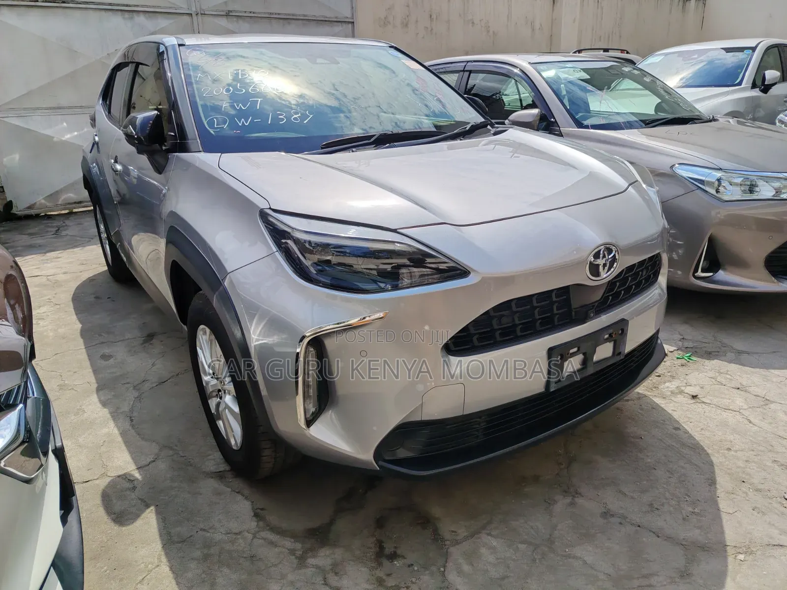 Toyota Yaris 2020 Silver