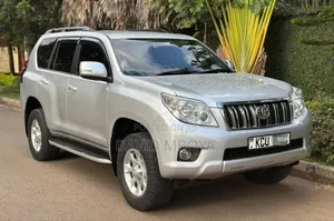 Toyota Land Cruiser Prado 2012 Silver