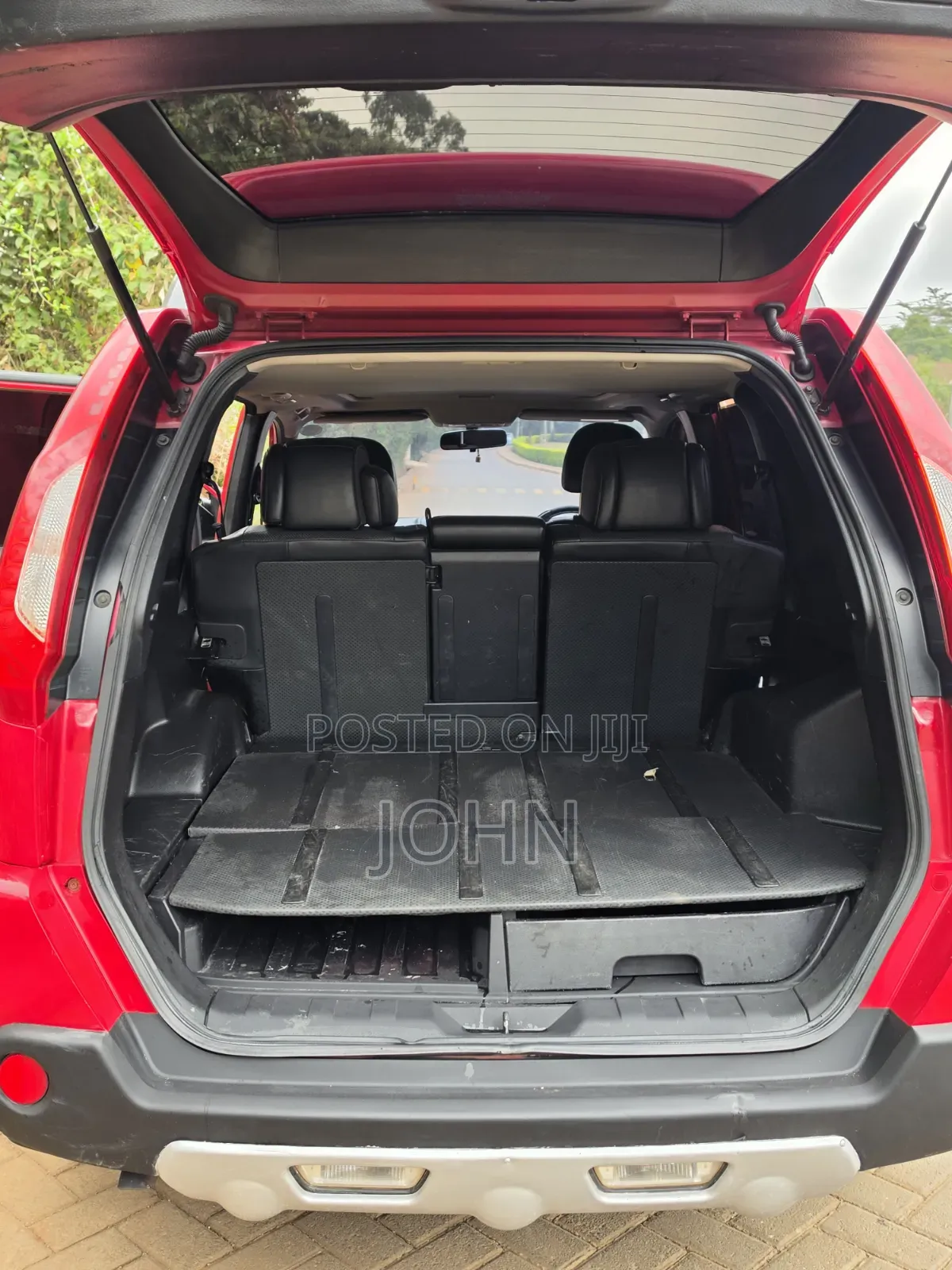 Nissan X-Trail 2.0 Petrol XE 2012 Red