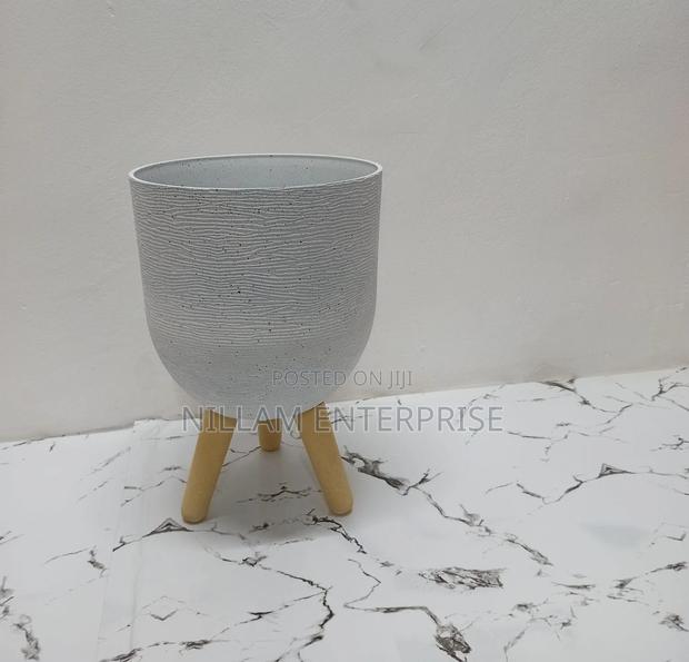 Flower Pot/ Planter - thumbnail 4