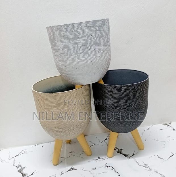 Flower Pot/ Planter - thumbnail 2
