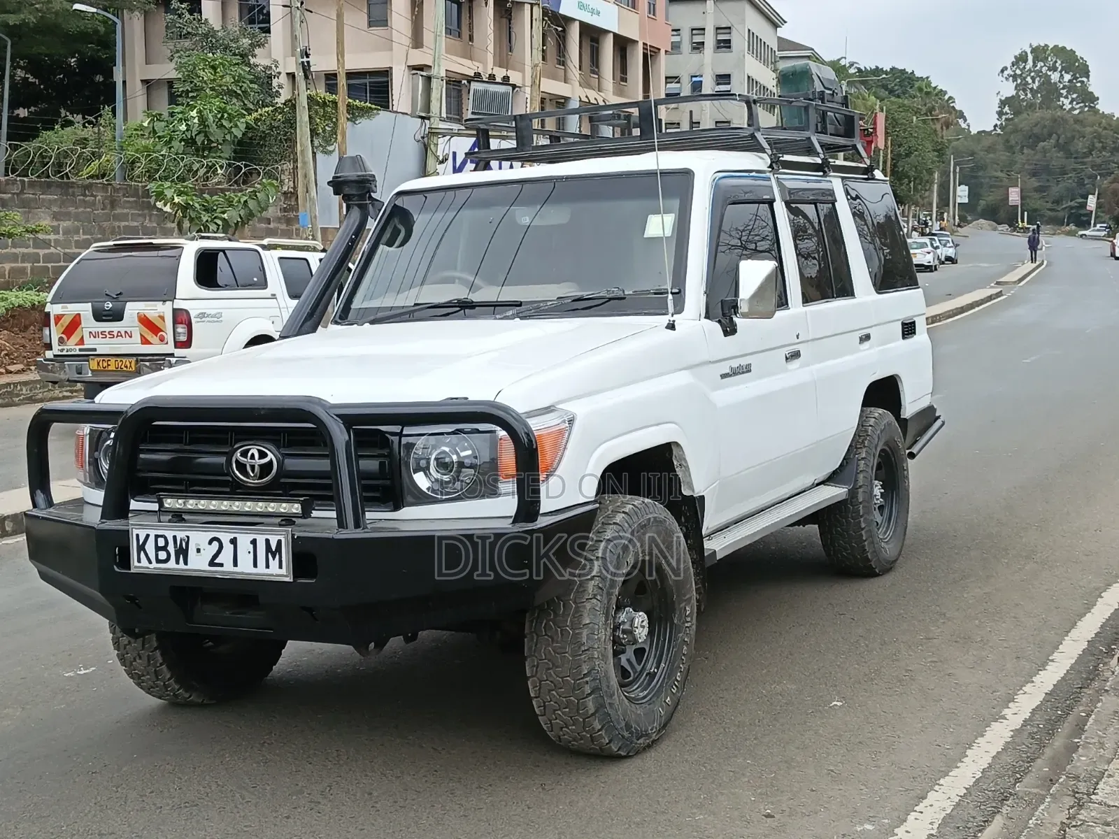 Toyota Land Cruiser 2013 White