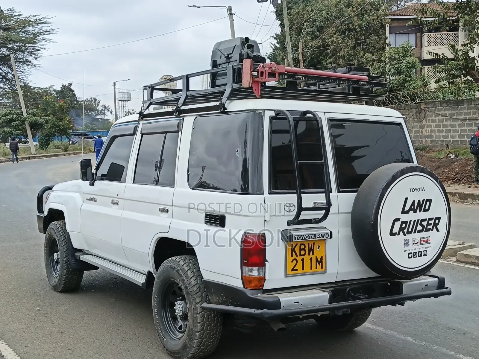 Toyota Land Cruiser 2013 White