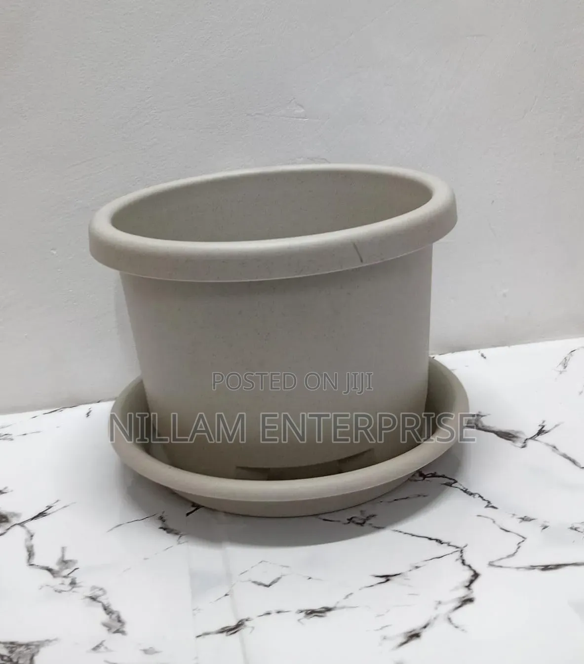 Plastic Flower Pot/ Planter