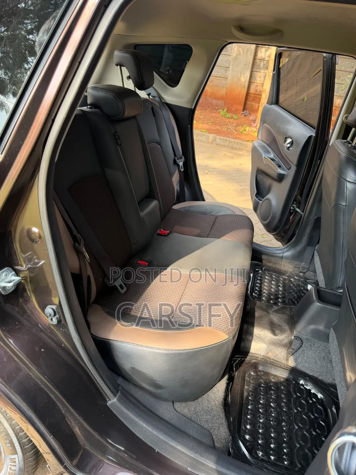 Nissan Note 2017 Burgundy