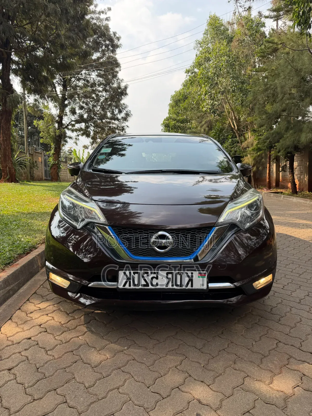 Nissan Note 2017 Burgundy