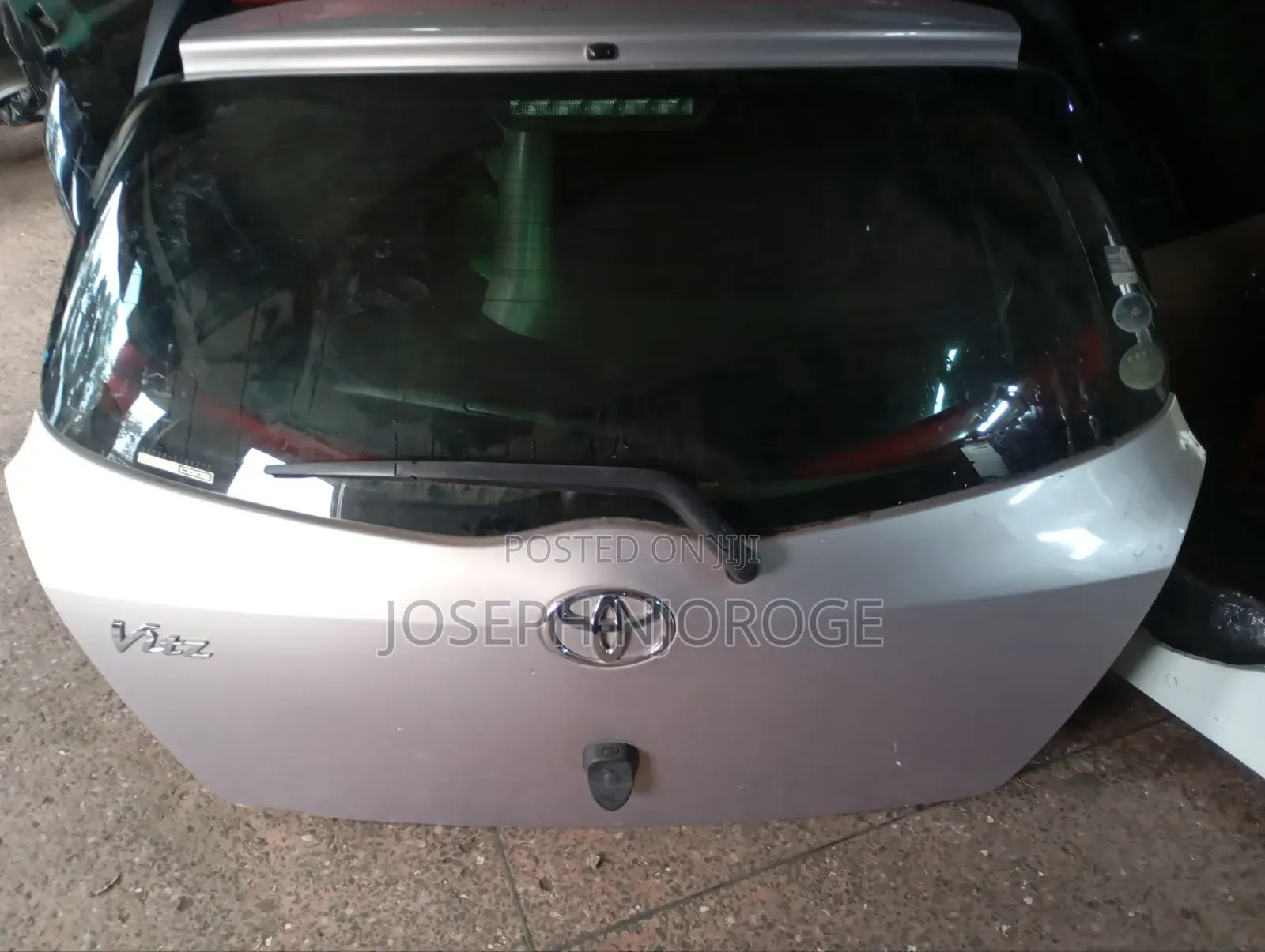 Vitz 2008 Boot /Tailgate