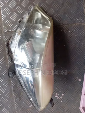 Vitz 2013 Headlight Non Zenon
