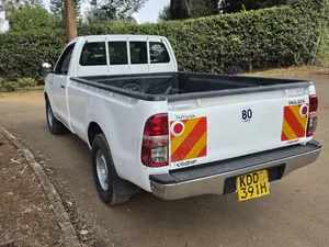 Toyota Hilux 3.0 D-4D 4x4 2014 White