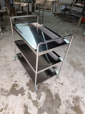 3‐Tier Medical Trolley