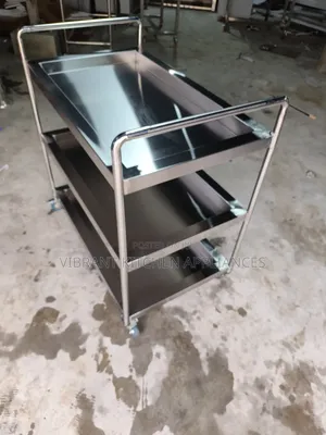 3‐Tier Medical Trolley