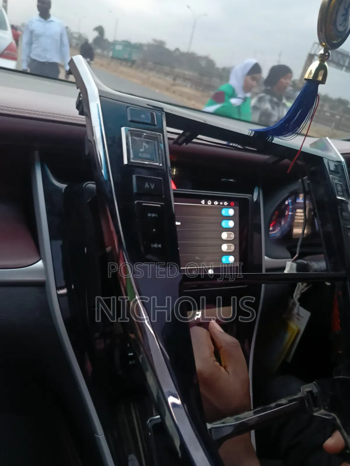 Toyota Harrier Radio Head Unit