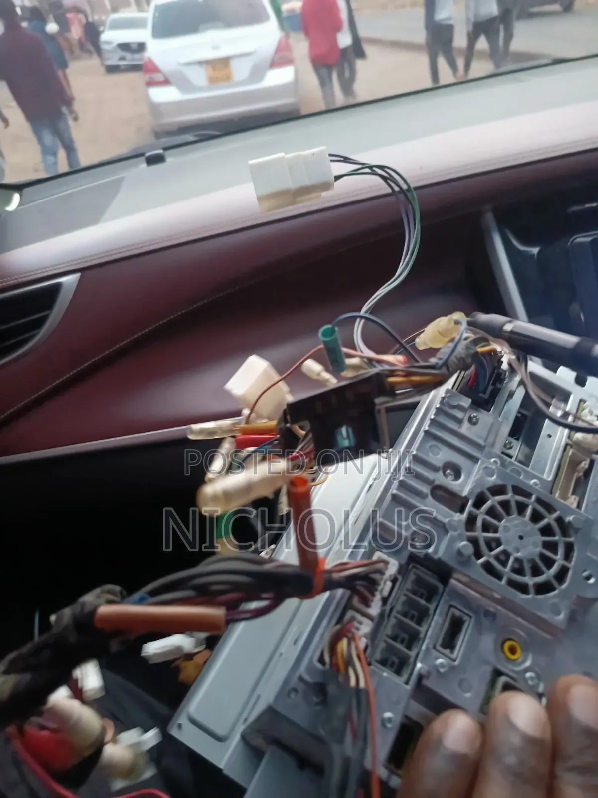 Toyota Harrier Radio Head Unit