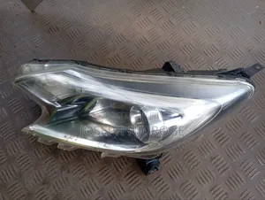 Nissan Note E12 Headlight Part Letter P