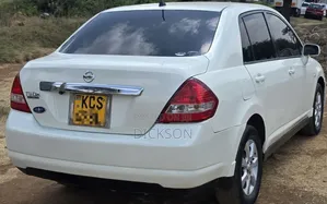 Nissan Tiida 2010 White