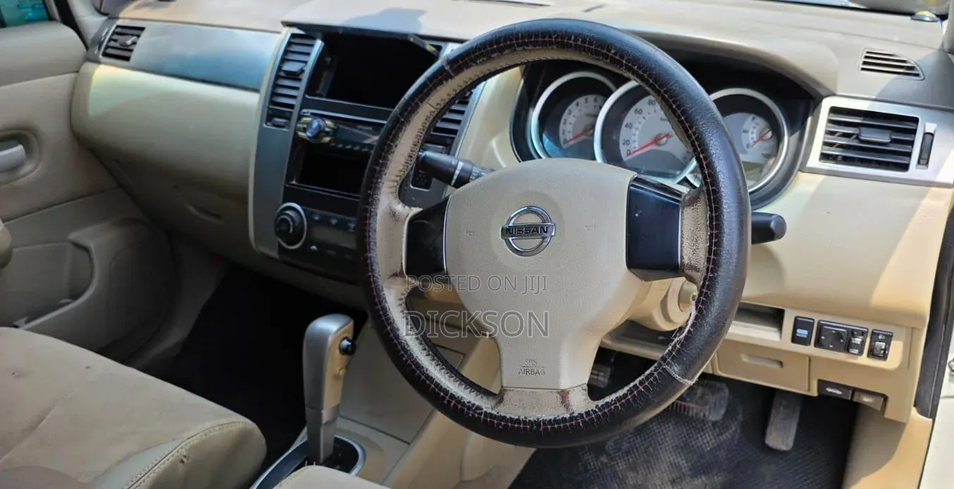 Nissan Tiida 2010 White