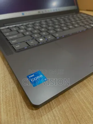 New Laptop Lenovo 16GB Intel Core i5 SSD 512GB