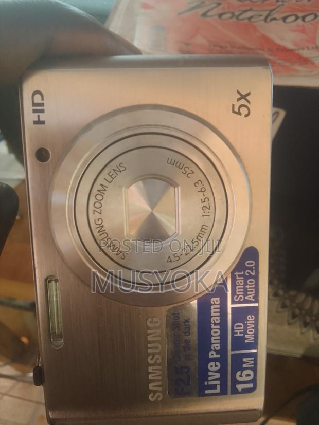 Samsung ST76 Camera - main view
