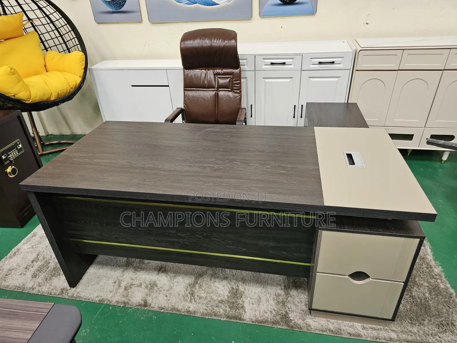 2M Executive Office Desk