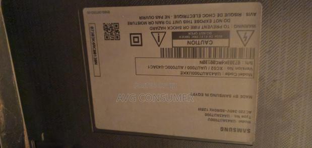 Samsung AU7000 - thumbnail 3