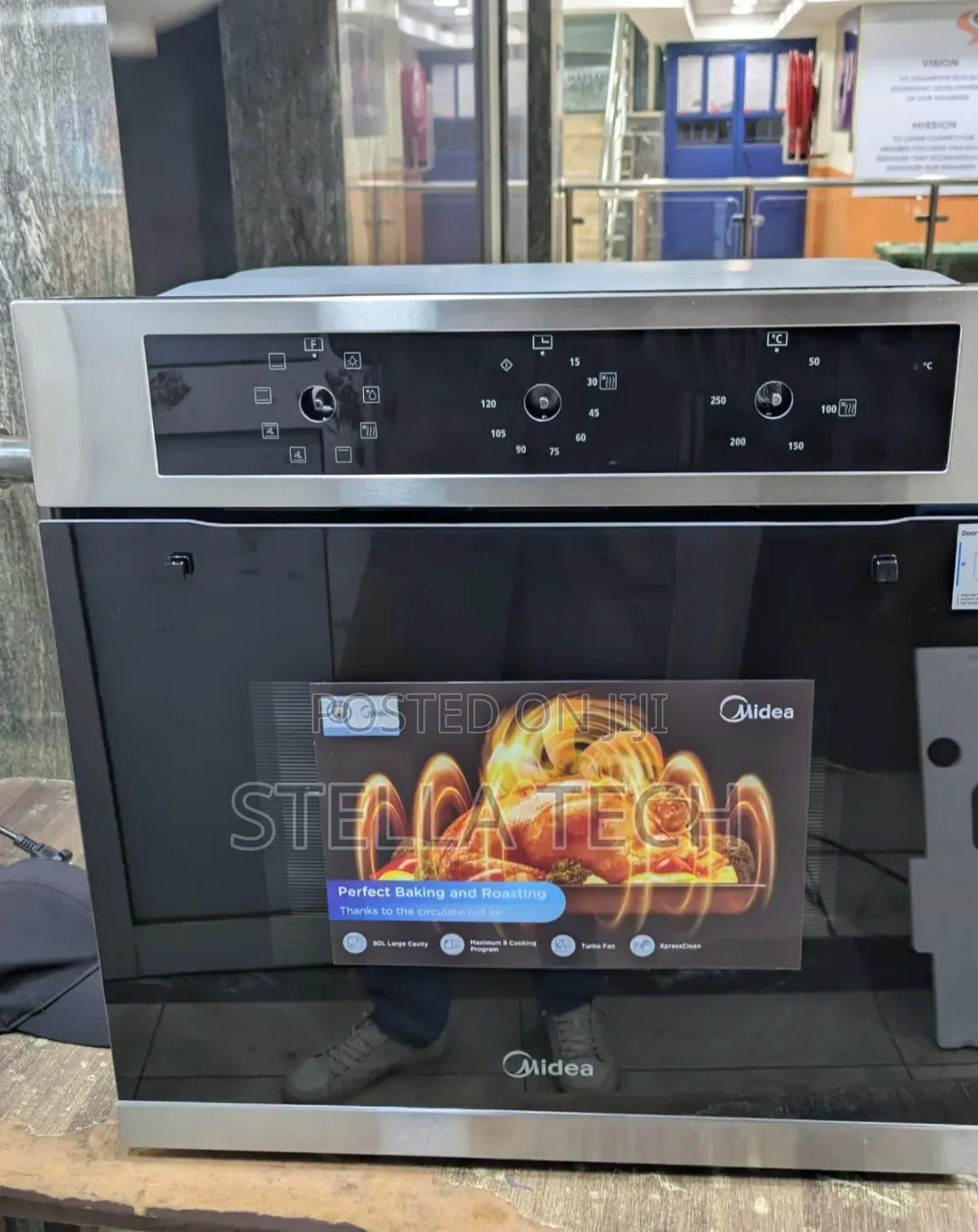 Midea 60cm Built in Oven