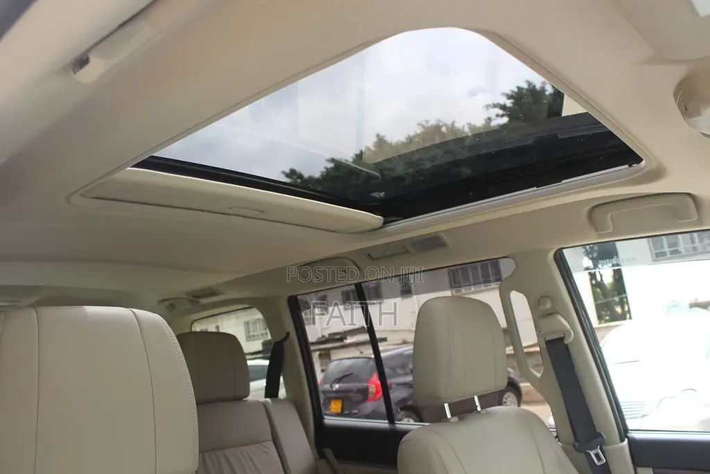 Mitsubishi Pajero 2019 White