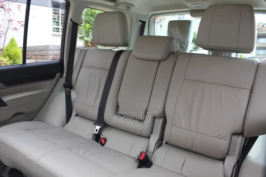 Mitsubishi Pajero 2019 White