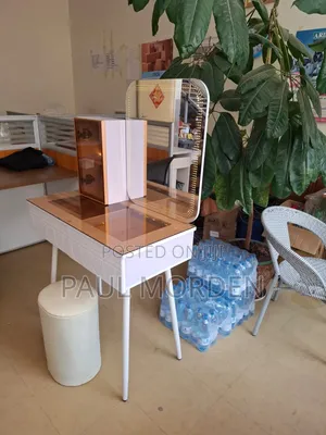 Dressing Set With All Glasses Led Lights