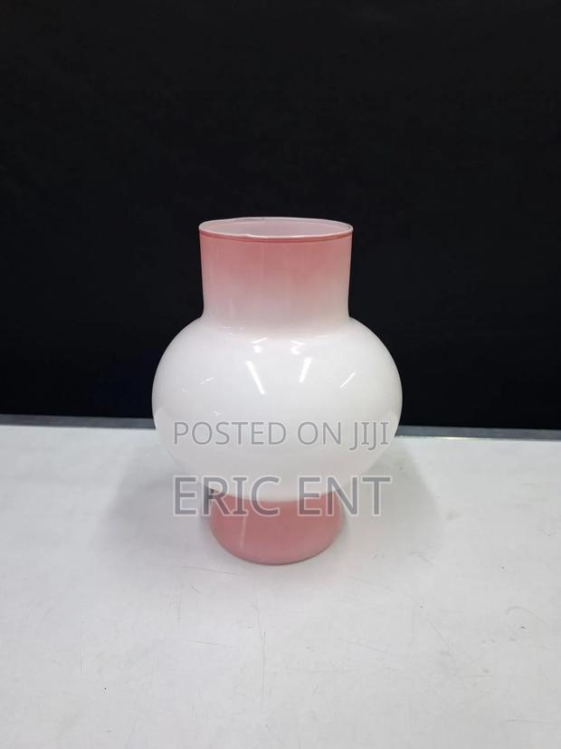Beautiful Flowers Vase - thumbnail 6