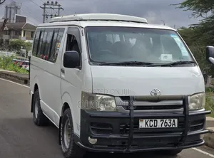 Toyota HiAce 2007 White