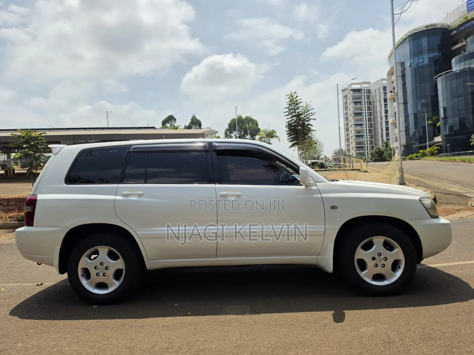 Toyota Kluger 2004 Off white